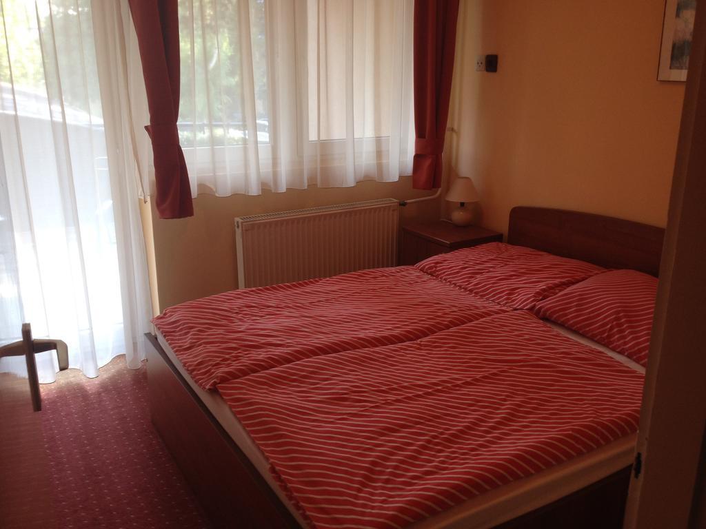 Hotel Family Balatonföldvár Habitación foto