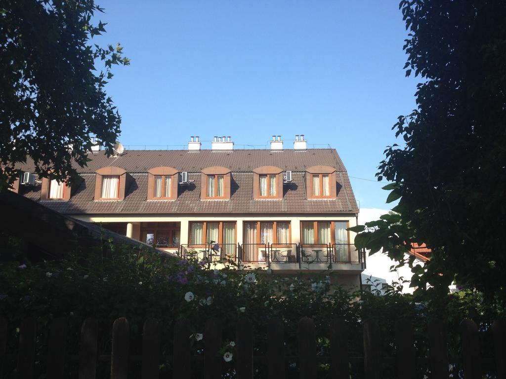 Hotel Family Balatonföldvár Exterior foto