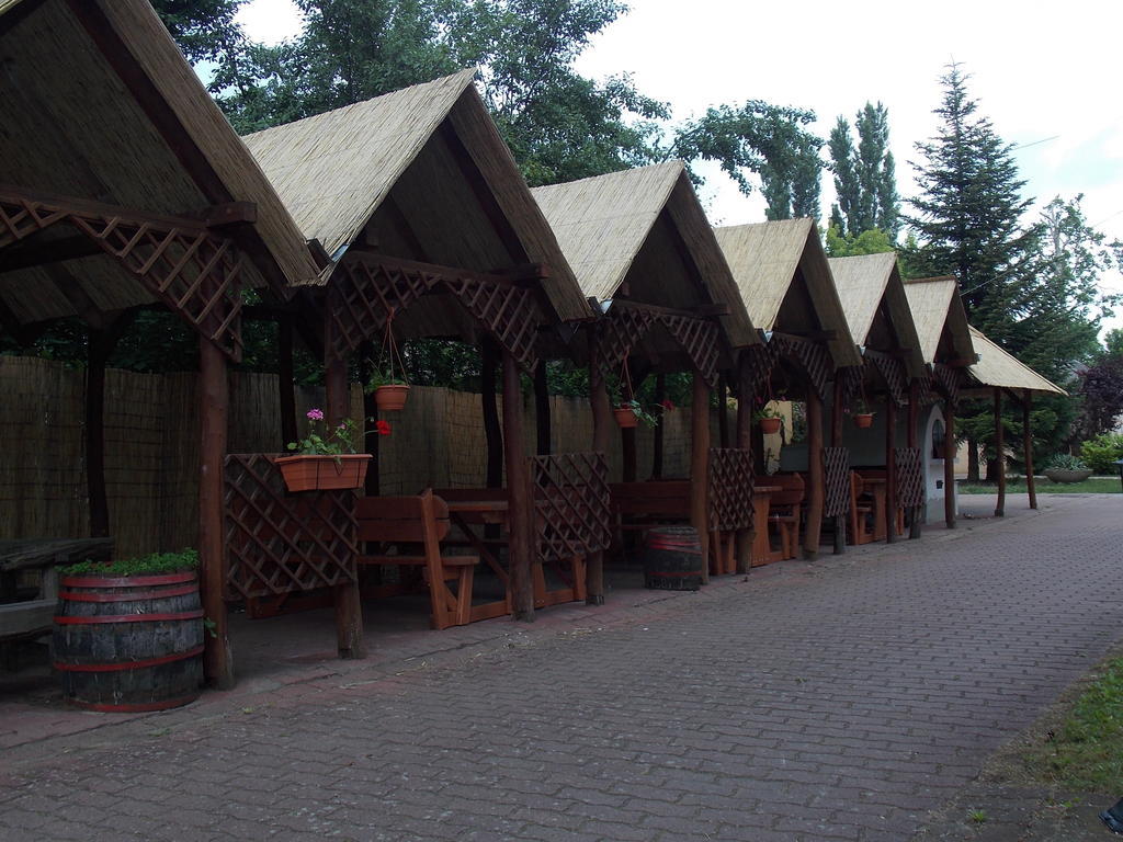 Hotel Family Balatonföldvár Exterior foto