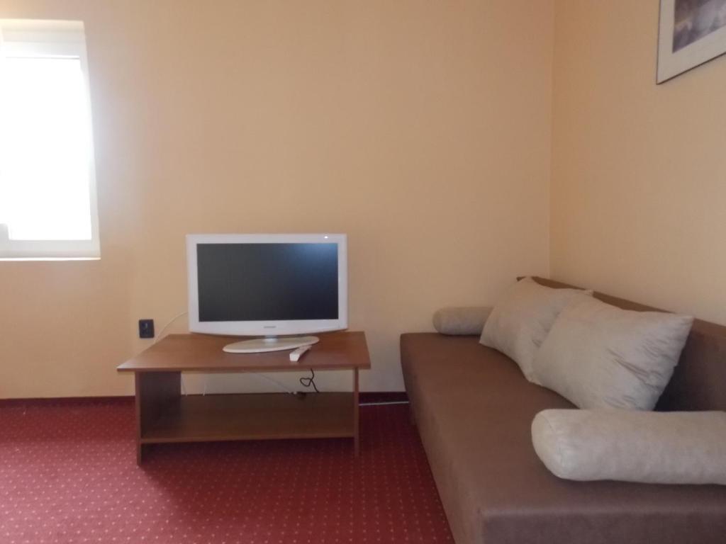 Hotel Family Balatonföldvár Habitación foto